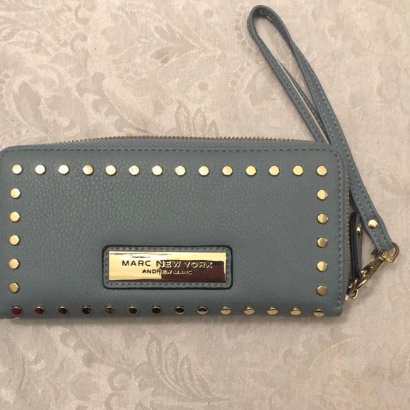 NWOT Marc New York Blue wristlet - Picture 1 of 4